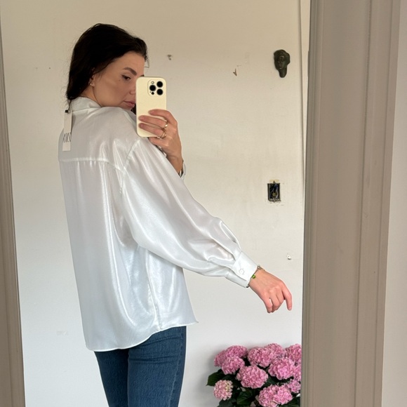 NWT / S/ ZARA Flowy Oversized Shimmer White  Pearl blouse button down shirt - Picture 3 of 16